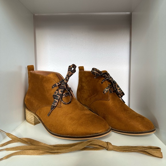 💥 BOGO 💥 NWOT: Corky’s Totes Booties in Cognac 11 - Picture 5 of 10